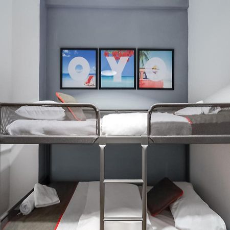 Oyo Ruzafa Guesthouse Βαλένθια Εξωτερικό φωτογραφία