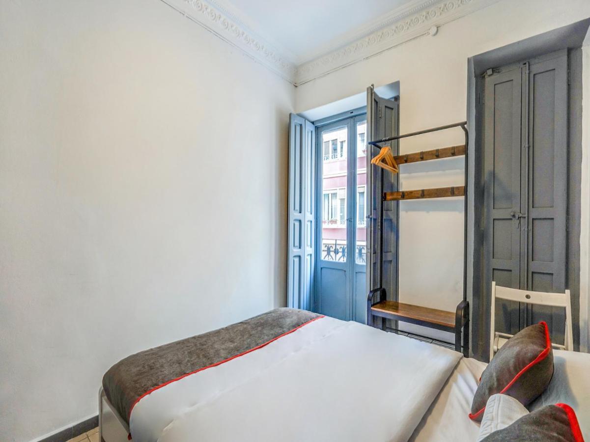 Oyo Ruzafa Guesthouse Βαλένθια Εξωτερικό φωτογραφία