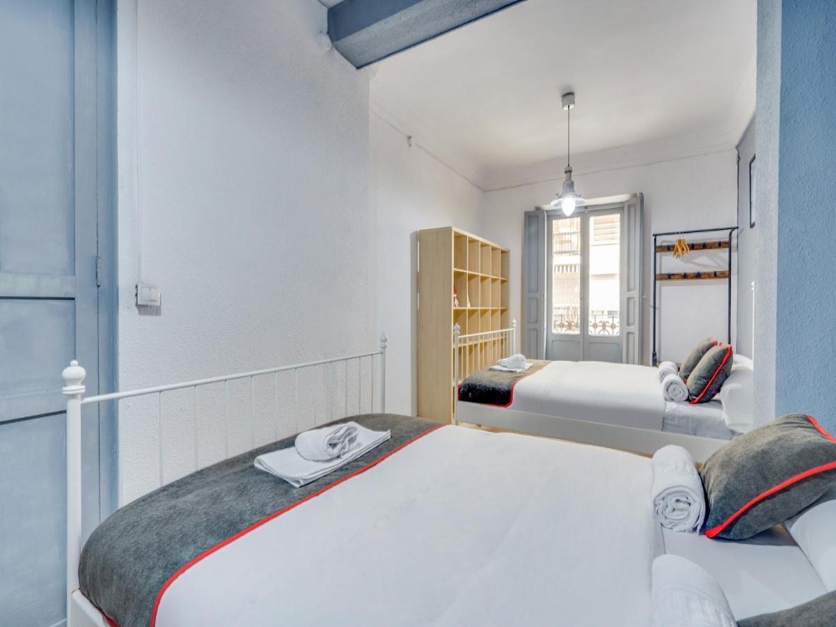 Oyo Ruzafa Guesthouse Βαλένθια Εξωτερικό φωτογραφία