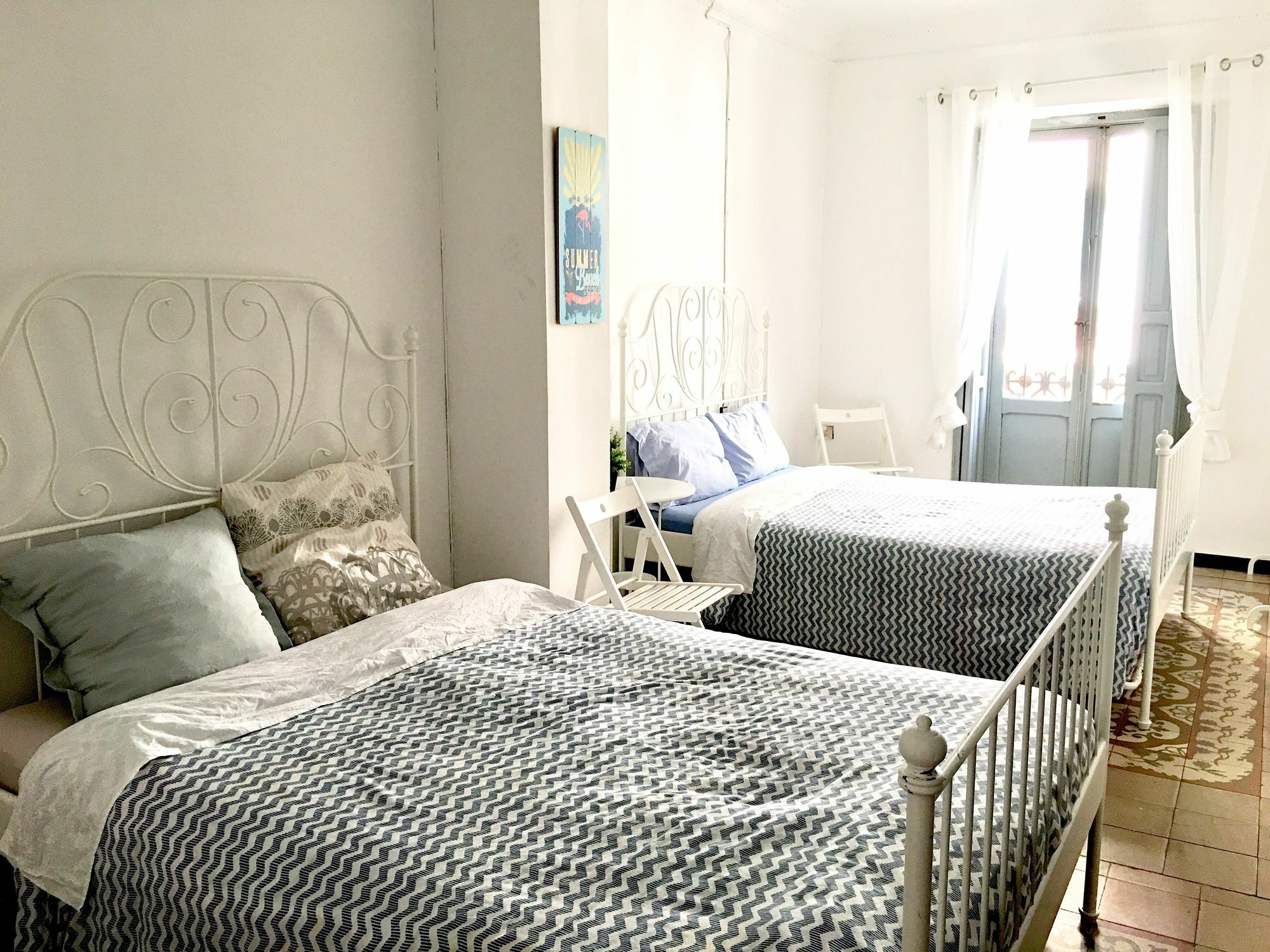 Oyo Ruzafa Guesthouse Βαλένθια Εξωτερικό φωτογραφία